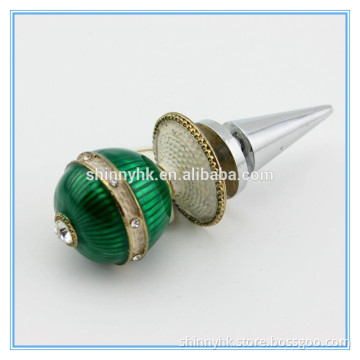 Green nice design wine bottle stopper for gifts